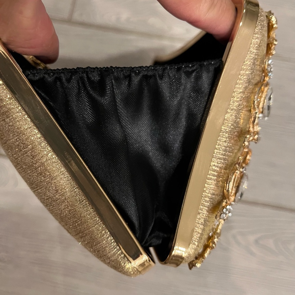 Gold Embellished Floral Clutch - Picture 9 of 12
